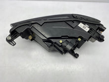 Laden Sie das Bild in den Galerie-Viewer, Frontscheinwerfer VW T-Roc 2GA941006F LED Rechts Scheinwerfer Headlight SCH4092322404kx