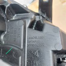 Load image into Gallery viewer, Frontscheinwerfer Toyota 39000-60082 Xenon Links Scheinwerfer Headlight