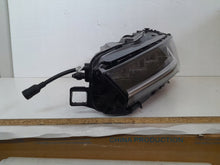Laden Sie das Bild in den Galerie-Viewer, Frontscheinwerfer Skoda Superb 3P1941015 Full LED Links Scheinwerfer Headlight SCH3344729830cb