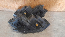 Laden Sie das Bild in den Galerie-Viewer, Frontscheinwerfer VW Touran LED Ein Satz Scheinwerfer Headlight SCH2363908423gp