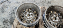 Load image into Gallery viewer, 1x Alufelge 17 Zoll 7.0&quot; 5x112 3B0601025P Audi Rim Wheel