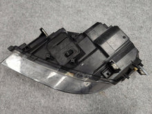 Laden Sie das Bild in den Galerie-Viewer, Frontscheinwerfer BMW 6 E63 E64 7165982SCZ 1305235824 Xenon Rechts Headlight SCH8339378213hv