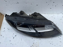 Laden Sie das Bild in den Galerie-Viewer, Frontscheinwerfer Seat Alhambra 7N5941006F Rechts Scheinwerfer Headlight SCH7811004834hp