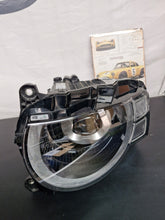Laden Sie das Bild in den Galerie-Viewer, Frontscheinwerfer Land Rover Defender L8B213W030EF Links Scheinwerfer Headlight SCH2789322872zz