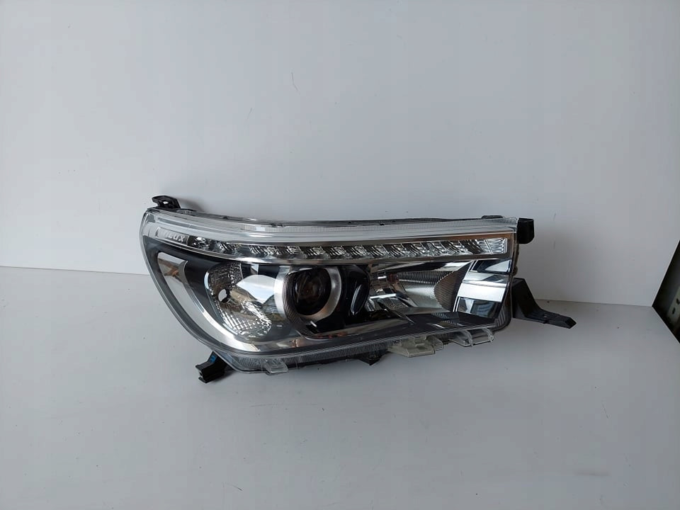 Frontscheinwerfer Toyota Hilux 0K-56 LED Rechts Scheinwerfer Headlight SCH8168966204go