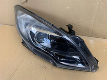 Load image into Gallery viewer, Frontscheinwerfer Opel Zafira C 13399859 Rechts Scheinwerfer Headlight