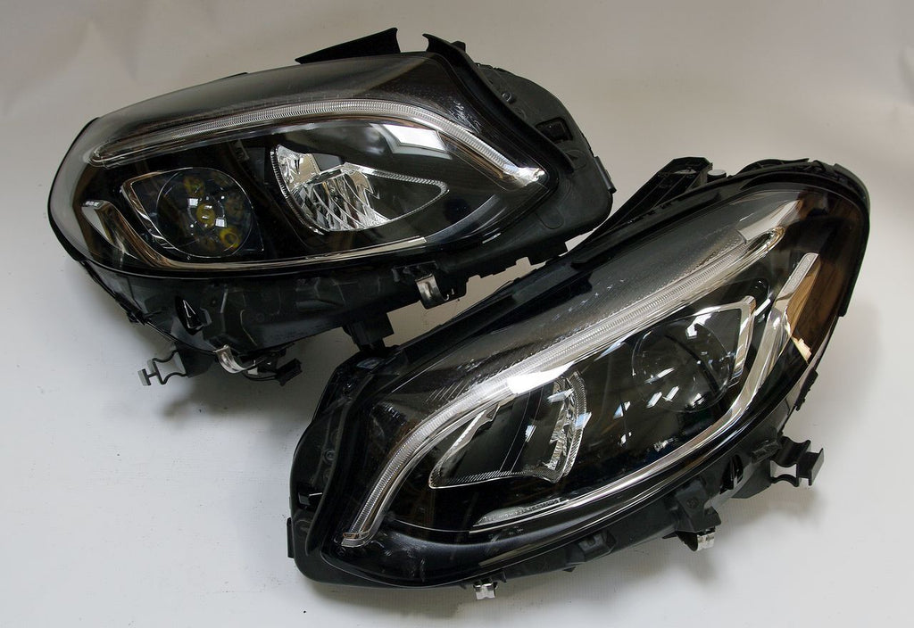 Frontscheinwerfer Mercedes-Benz W246 A2469065301 LED Rechts oder Links