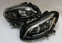 Laden Sie das Bild in den Galerie-Viewer, Frontscheinwerfer Mercedes-Benz W246 A2469065301 LED Rechts oder Links