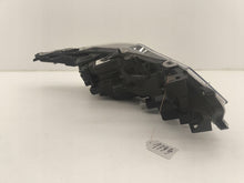 Laden Sie das Bild in den Galerie-Viewer, Frontscheinwerfer Toyota Corolla 81150-02T31-00 Links Scheinwerfer Headlight SCH7821730935hu