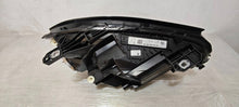 Laden Sie das Bild in den Galerie-Viewer, Frontscheinwerfer Mercedes-Benz W176 A1769068900 LED Links Headlight SCH9949588700zv