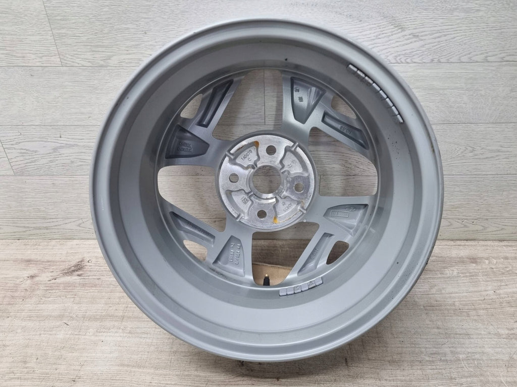 1x Alufelge 15 Zoll 6.0" 4x100 48ET Glanz Silber 52910-K7100 Hyundai I10 I20 FEL1394508324gc