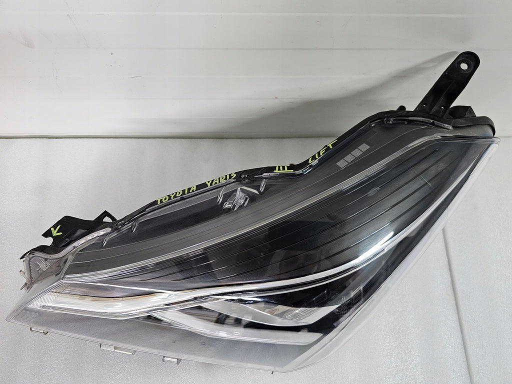 Frontscheinwerfer Toyota Yaris LED Links Scheinwerfer Headlight