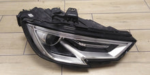 Laden Sie das Bild in den Galerie-Viewer, Frontscheinwerfer Audi A3 8V0941006H Xenon Rechts Scheinwerfer Headlight