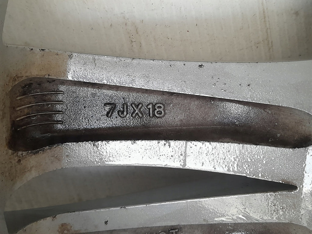 1x Alufelge 18 Zoll 7.0" 5x114.3 529102B385 Hyundai Rim Wheel