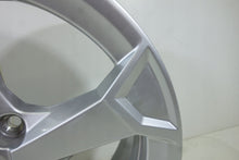 Load image into Gallery viewer, 1x Alufelge 17 Zoll 6.5" 5x112 38ET 83A601025AL Audi Q3 Rim Wheel FEL9238194376ya