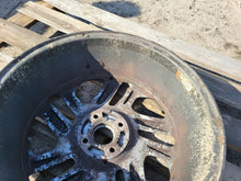 Laden Sie das Bild in den Galerie-Viewer, 1x Alufelge 17 Zoll 6.5&quot; 4x100 40ET 403005727R Renault Rim Wheel