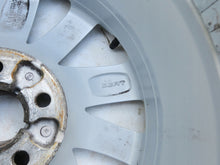 Laden Sie das Bild in den Galerie-Viewer, 1x Alufelge 15 Zoll 6.0&quot; 5x100 38ET 6J0601025M Seat Ibiza Rim Wheel