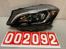 Laden Sie das Bild in den Galerie-Viewer, Frontscheinwerfer Mercedes-Benz W176 A1769068900 Full LED Links Headlight SCH6730969271il