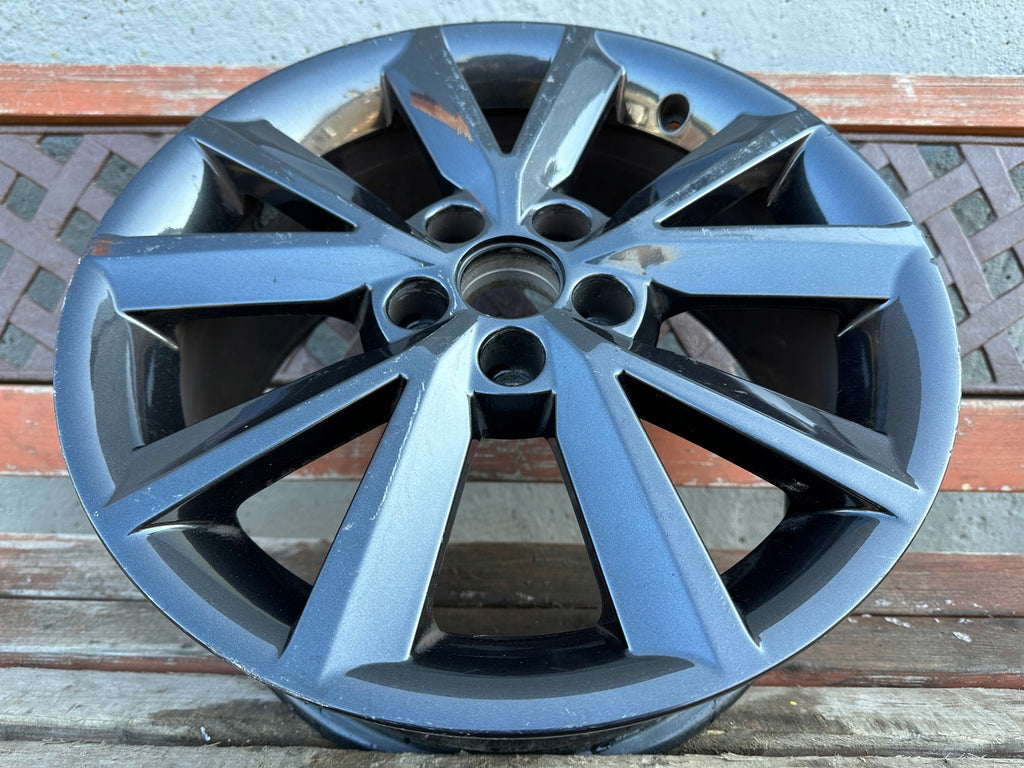 1x Alufelge 16 Zoll 7.0" 5x100 46ET 5JA601025B Skoda Fabia Scala Rapid Rim Wheel