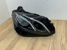 Laden Sie das Bild in den Galerie-Viewer, Frontscheinwerfer Mercedes-Benz W213 A2139066601 LED Rechts Headlight