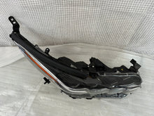 Laden Sie das Bild in den Galerie-Viewer, Frontscheinwerfer Toyota Prius Full LED Rechts Scheinwerfer Headlight SCH6815522241xm