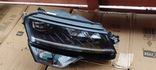 Laden Sie das Bild in den Galerie-Viewer, Frontscheinwerfer Skoda Karoq 57B941016B LED Rechts Scheinwerfer Headlight SCH1247865082py