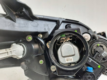 Laden Sie das Bild in den Galerie-Viewer, Frontscheinwerfer Mazda 5 C235-51040 Links Scheinwerfer Headlight SCH6077266040be