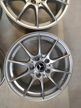 Load image into Gallery viewer, 1x Alufelge 16 Zoll 7.0&quot; 5x112 37 5ET A1724010002 Mercedes-Benz Slc R172 Slk