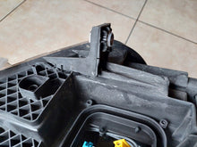 Laden Sie das Bild in den Galerie-Viewer, Frontscheinwerfer Mercedes-Benz Vito W447 A4479064600 Full LED Rechts oder Links