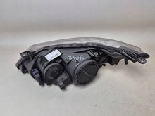 Laden Sie das Bild in den Galerie-Viewer, Frontscheinwerfer Saab 93 FUP1381 Rechts Scheinwerfer Headlight