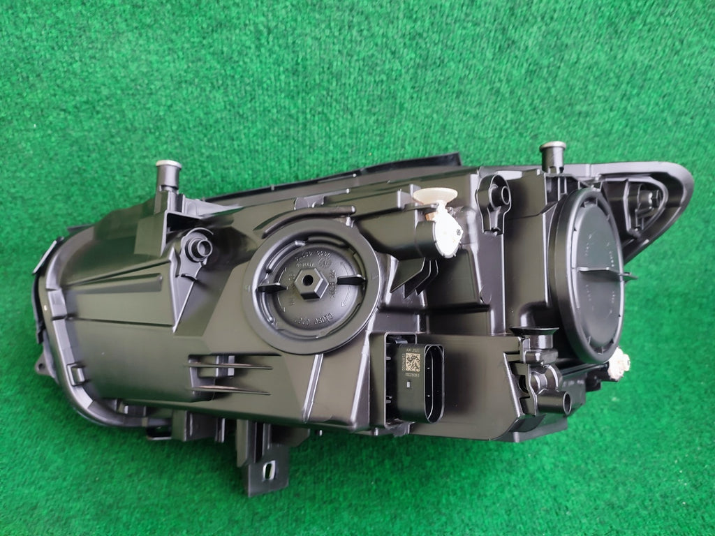 Frontscheinwerfer Mercedes-Benz A2479067600 Rechts Scheinwerfer Headlight SCH8662331432ih