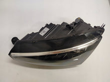 Laden Sie das Bild in den Galerie-Viewer, Frontscheinwerfer Skoda Scala 657941015A Full LED Links Scheinwerfer Headlight SCH3741270437um