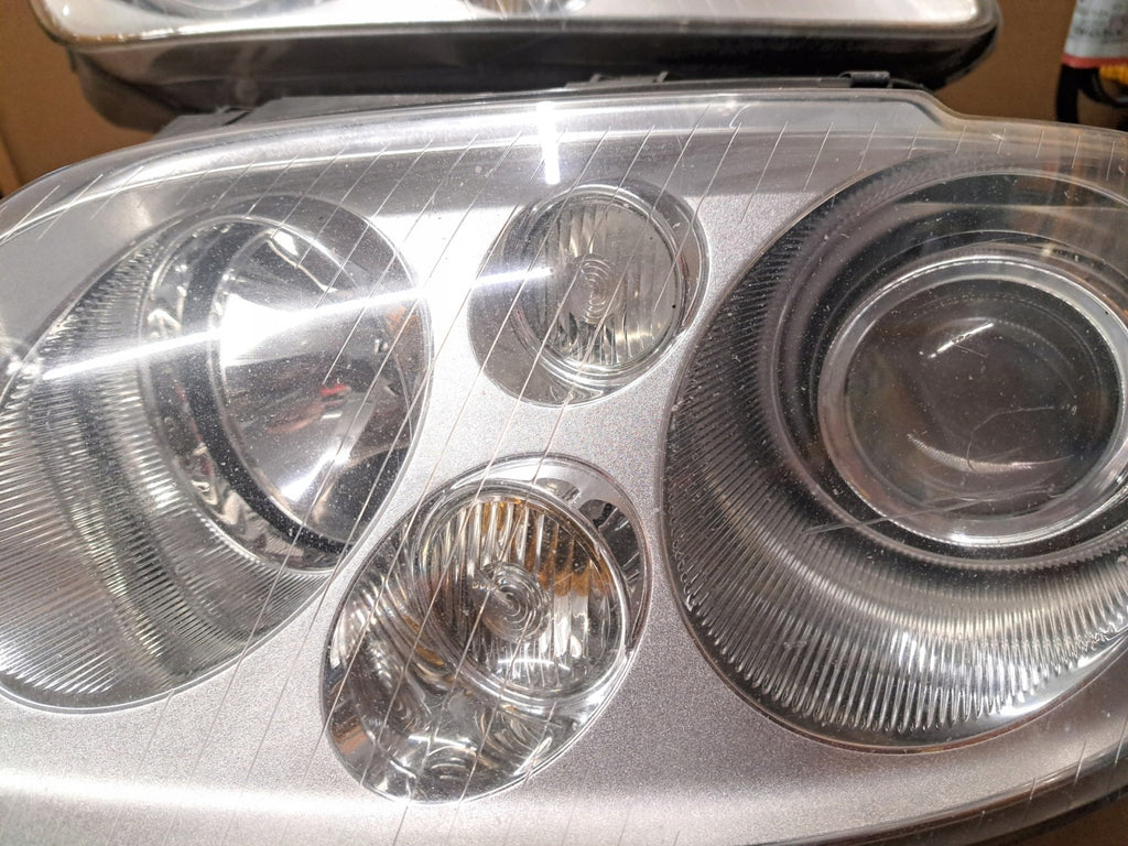 Frontscheinwerfer VW Touran 1T0941032F Xenon Ein Stück (Rechts oder Links) SCH9432534880vz