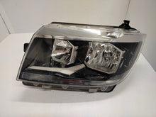 Load image into Gallery viewer, Frontscheinwerfer VW Crafter 7C1941005 Links Scheinwerfer Headlight SCH4684421624sl
