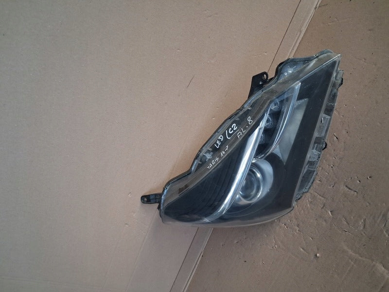 Frontscheinwerfer Toyota Yaris Rechts Scheinwerfer Headlight SCH9510478919zm