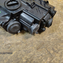 Load image into Gallery viewer, Frontscheinwerfer VW Polo 2G1941005 Links Scheinwerfer Headlight SCH8486883573rr