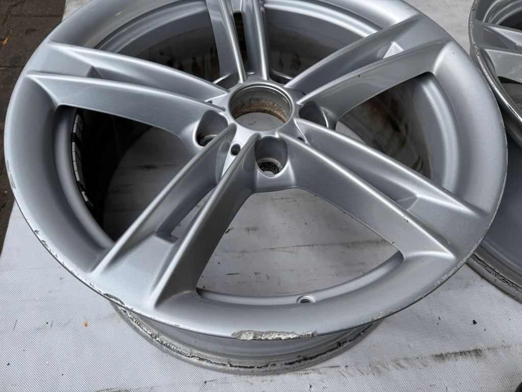 1x Alufelge 18 Zoll 8.0" 5x120 34ET Glanz Silber 6877135 BMW F30 Rim Wheel FEL3585189159er