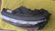 Laden Sie das Bild in den Galerie-Viewer, Frontscheinwerfer Skoda Kamiq 658941015F LED Links Scheinwerfer Headlight SCH9489360942jy