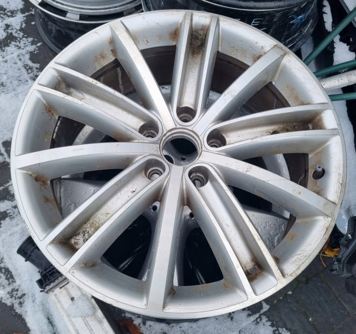 1x Alufelge 18 Zoll 7.0" 5x112 43ET Glanz Silber 5N0601025AF VW Tiguan Rim Wheel FEL4562081064ve