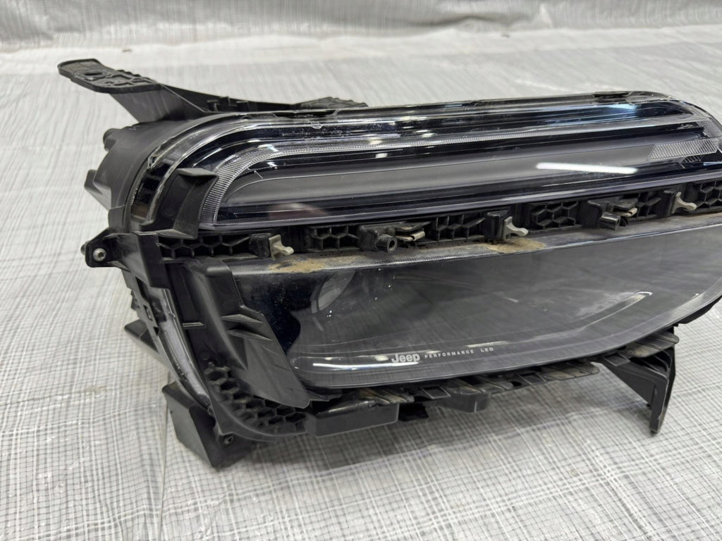 Frontscheinwerfer Jeep I 52218717 Rechts Scheinwerfer Headlight SCH4499332952in