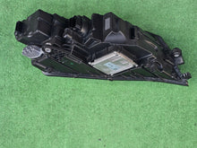 Laden Sie das Bild in den Galerie-Viewer, Frontscheinwerfer Skoda Octavia III 5E1941015D LED Links Scheinwerfer Headlight SCH3906281703in