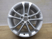 Load image into Gallery viewer, 1x Alufelge 18 Zoll 7.0&quot; 5x112 43ET 8U0601025R Audi Q3 Rim Wheel