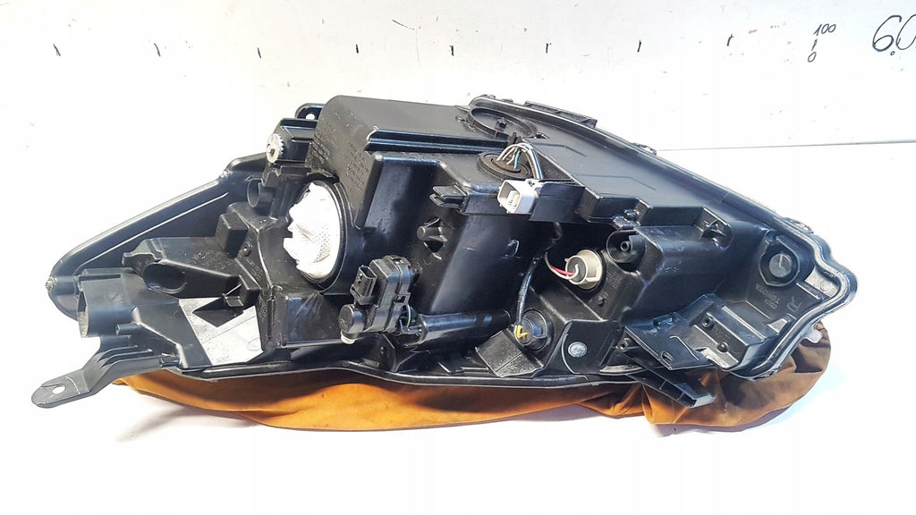 Frontscheinwerfer Toyota Yaris Rechts Scheinwerfer Headlight