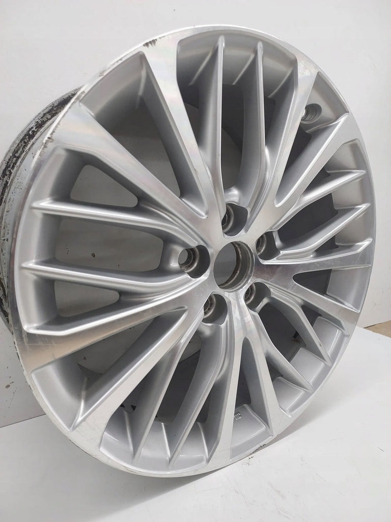 1x Alufelge 18 Zoll 8.0" 5x114.3 50ET 42611-33C80 Toyota Camry Rim Wheel