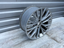 Laden Sie das Bild in den Galerie-Viewer, 1x Alufelge 17 Zoll 7.5&quot; 5x112 40ET Glanz Silber 3G8601025H VW Arteon Rim Wheel