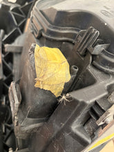 Load image into Gallery viewer, Frontscheinwerfer BMW E91 E90 69427379 Xenon Links Scheinwerfer Headlight SCH4017538259dd