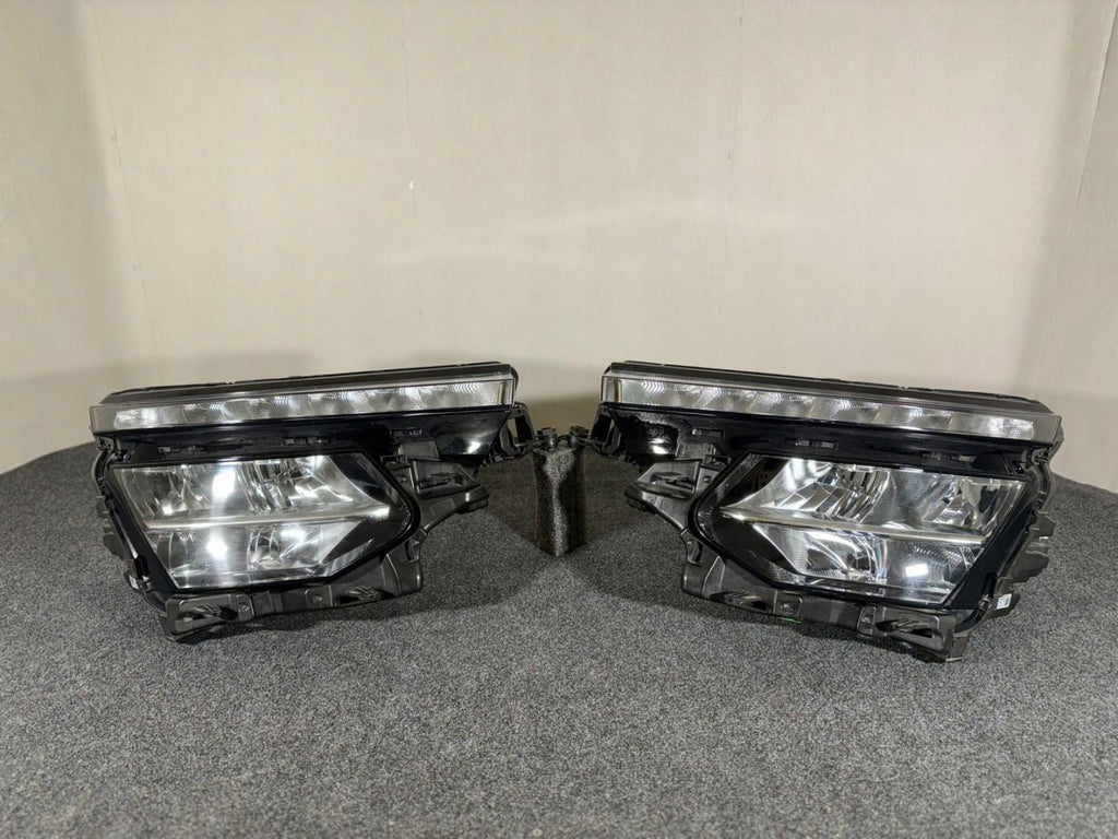 Frontscheinwerfer Skoda Kamiq Nw4 655941016B 655941015B LED Ein Satz Headlight SCH1869216891hc
