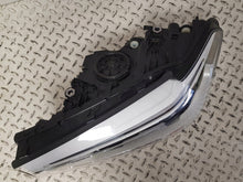 Laden Sie das Bild in den Galerie-Viewer, Frontscheinwerfer BMW 5 G31 G30 7214961-06 Full LED Rechts oder Links SCH2700553794uv