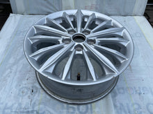 Laden Sie das Bild in den Galerie-Viewer, 1x Alufelge 16 Zoll 6.5&quot; 5x108 50ET Glanz Silber JX7C-1007-B1A Ford Rim Wheel
