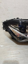 Laden Sie das Bild in den Galerie-Viewer, Frontscheinwerfer Skoda Superb 3P1941016B LED Rechts Scheinwerfer Headlight SCH1598411924iz